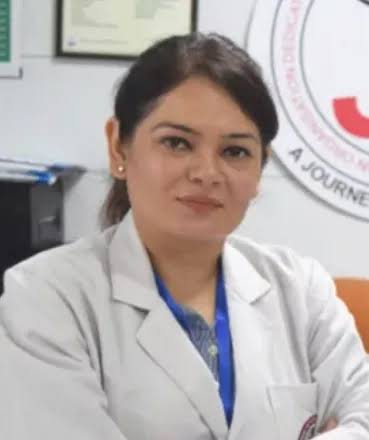Dr Abha Wadhawan